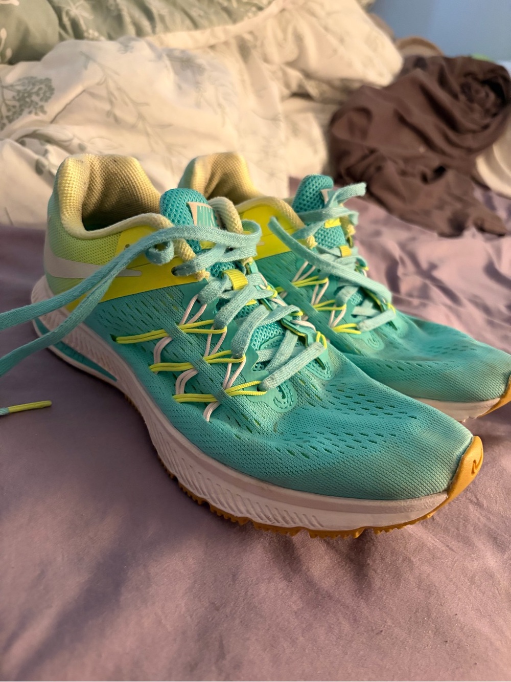 Nike Women’s Athletic Shoes - Turquoise & Yellow